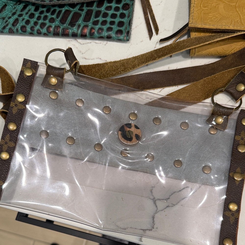 Keep it Gypsy crossbody set - Picture 5 of 6